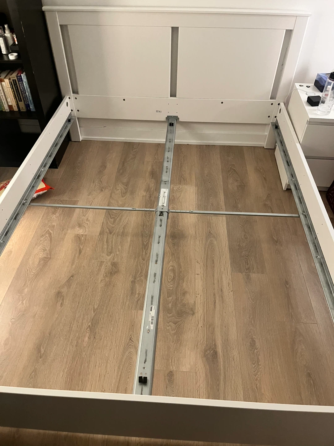 IKEA Songesand White Bed Frame Queen - photo 2
