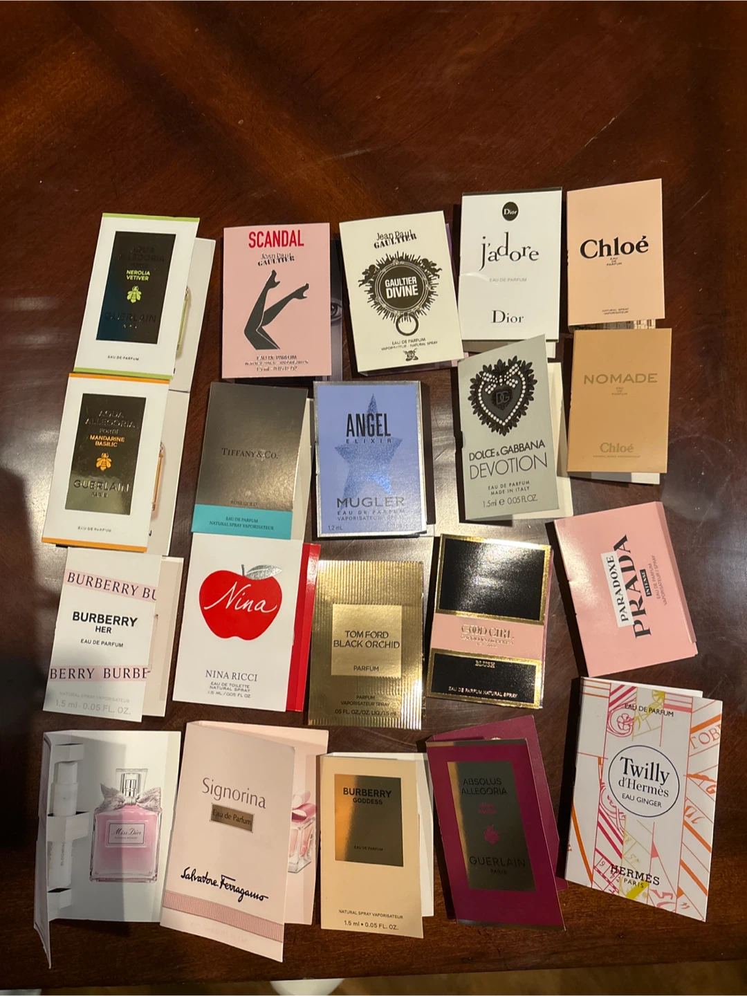 Designer Perfume Samples: Dior, Chanel, Burberry & More!