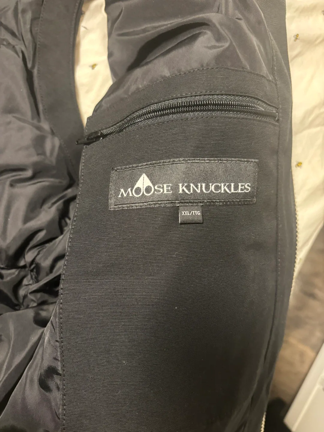 Moose Knuckles Original Black Vest, Size XXL NEW image indicator(7)