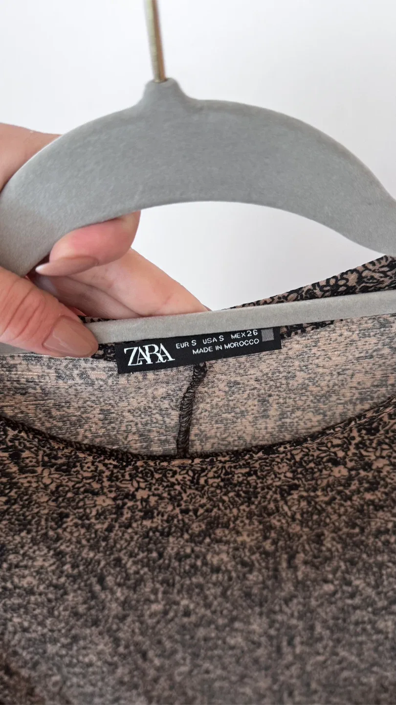 Zara Floral Print Long Sleeve Dress - Size S image indicator(2)