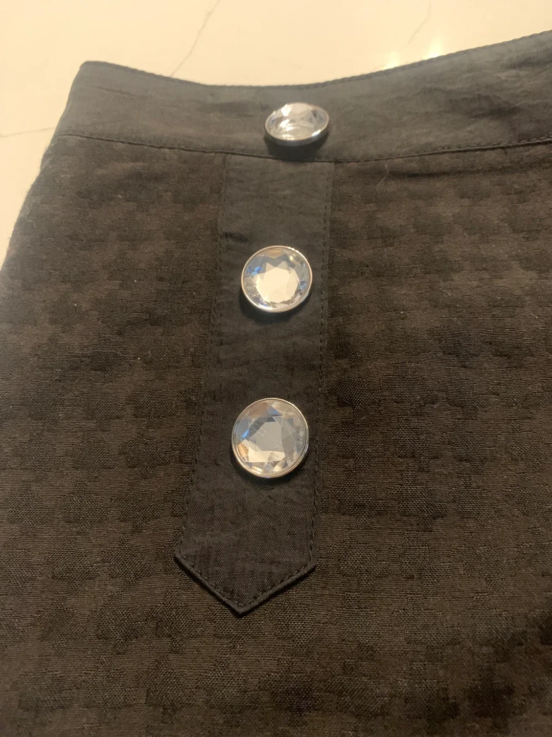 Twelve by Twelve Black Shorts image indicator(3)