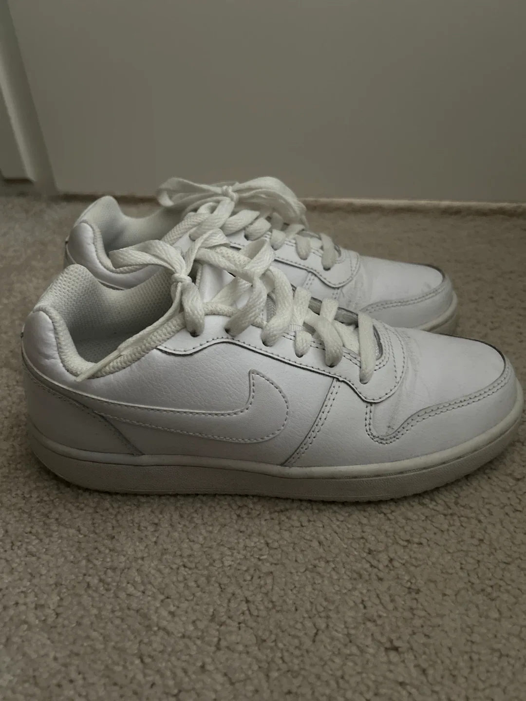 Nike Court Borough Low White Sneakers image indicator(2)