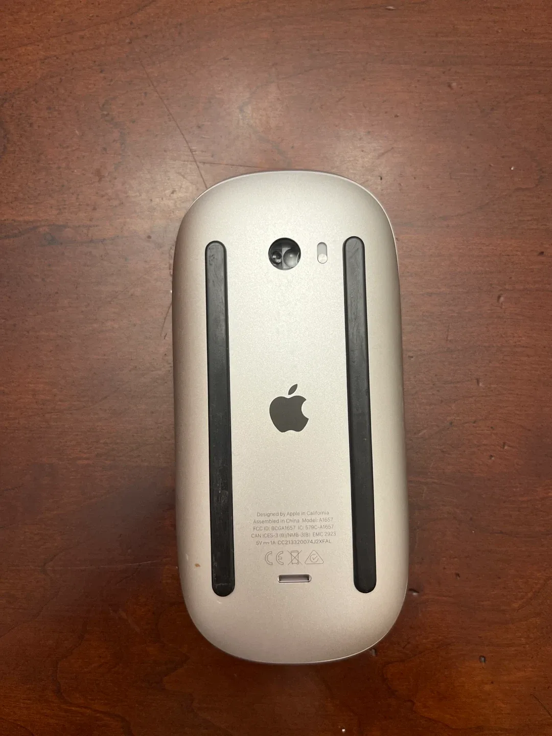 Apple Magic Mouse - Great Condition image indicator(2)