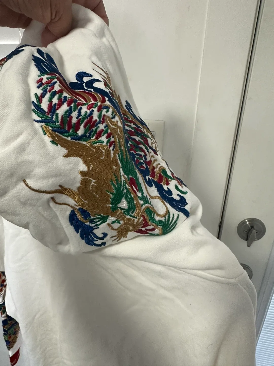 White Dragon Embroidered Hoodie - Size L image indicator(4)