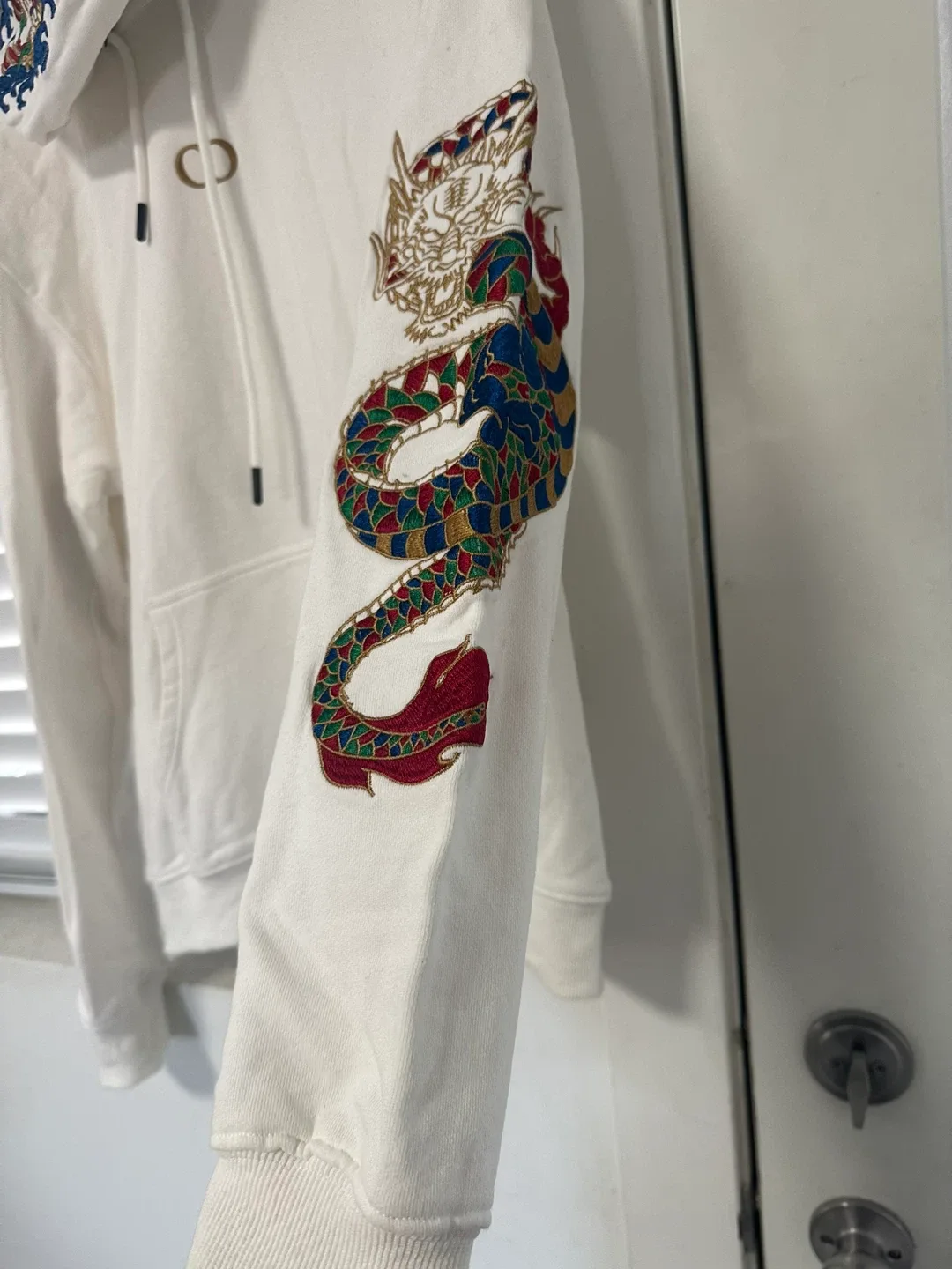 White Dragon Embroidered Hoodie - Size L image indicator(5)