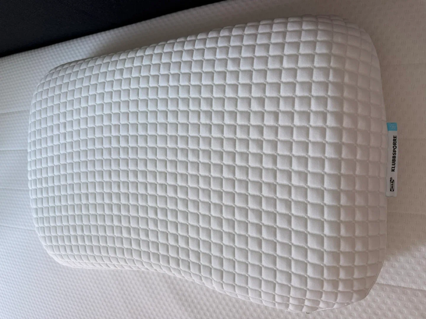 IKEA KLUBBSPORRE Ergonomic Pillow – Side/Back Sleeper, Queen image indicator(2)