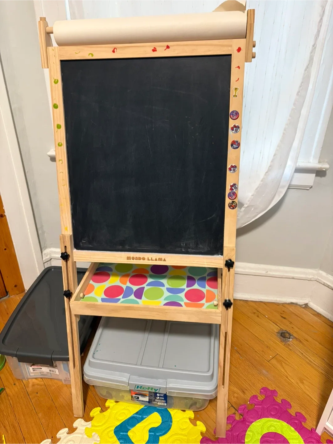 Mondo Llama Kids Art Easel image indicator(2)