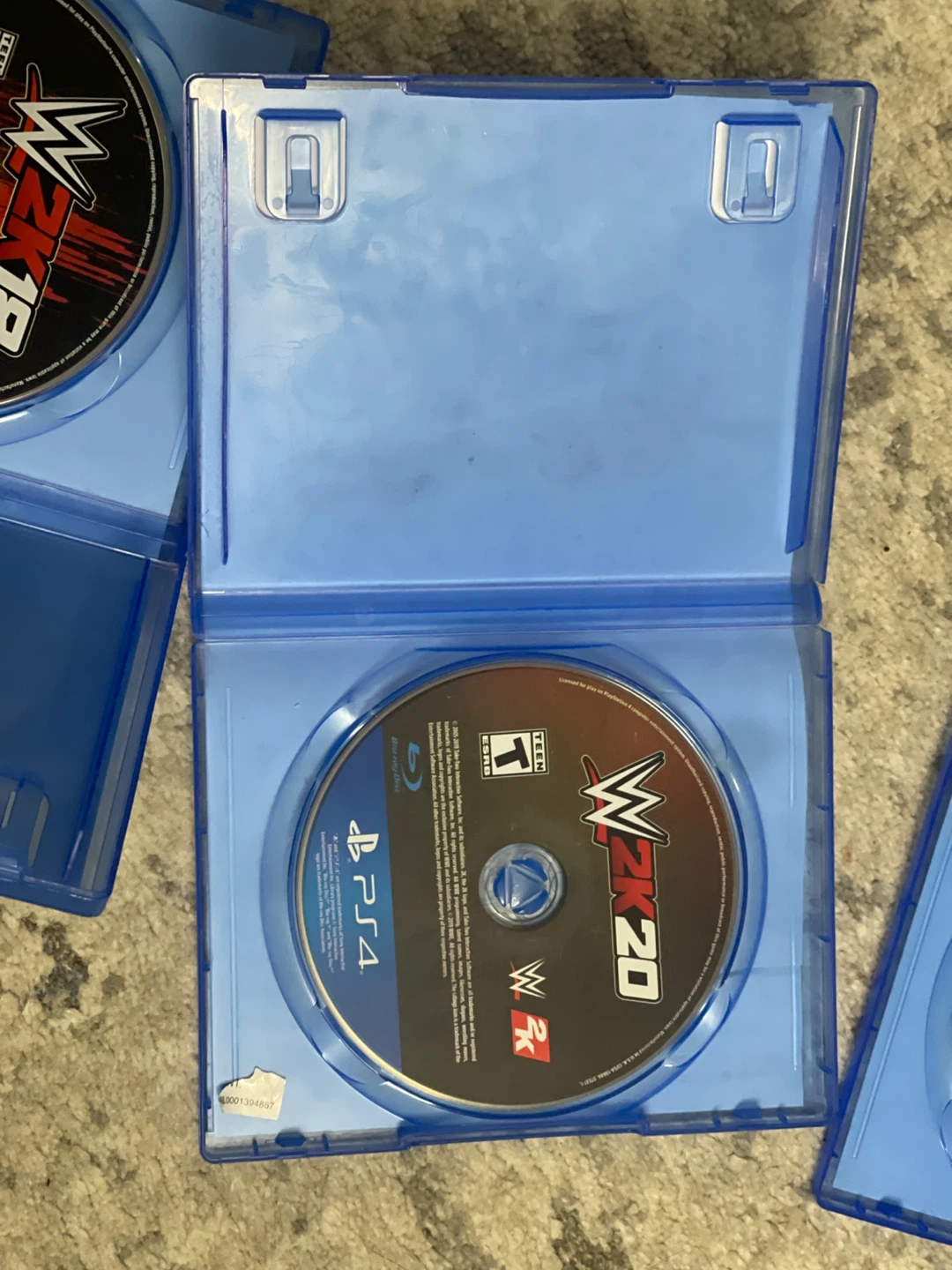 Mortal Kombat XL, WWE 2K18 & 2K20 PS4 Games - photo 2