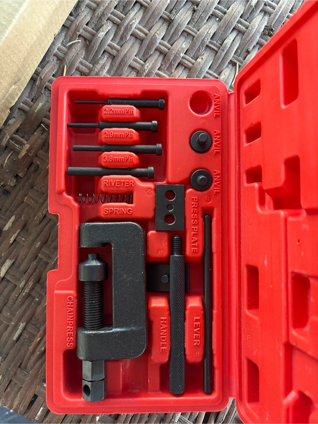 Dayuan Tools Chain Press Riveting Tool Kit