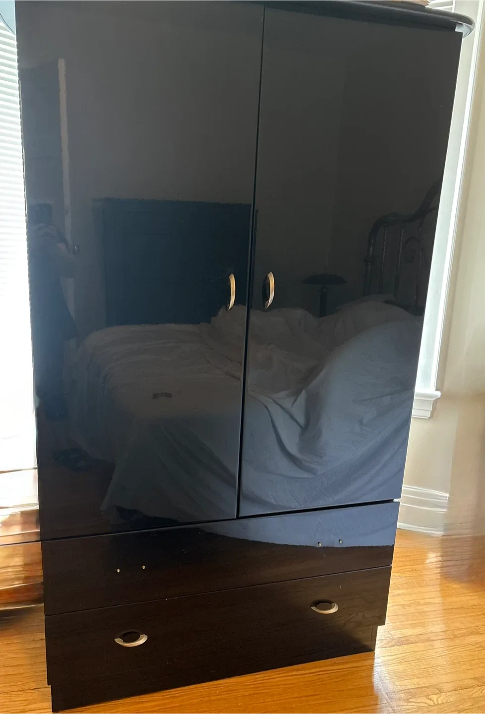 4 piece Italian wood Bedroom set