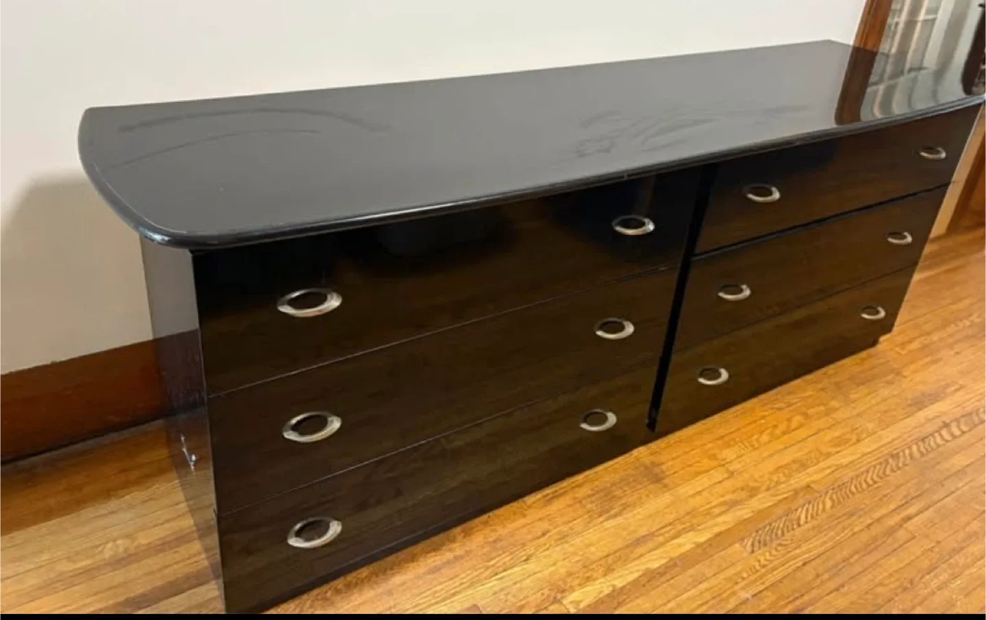 4 piece Italian wood Bedroom set image indicator(4)