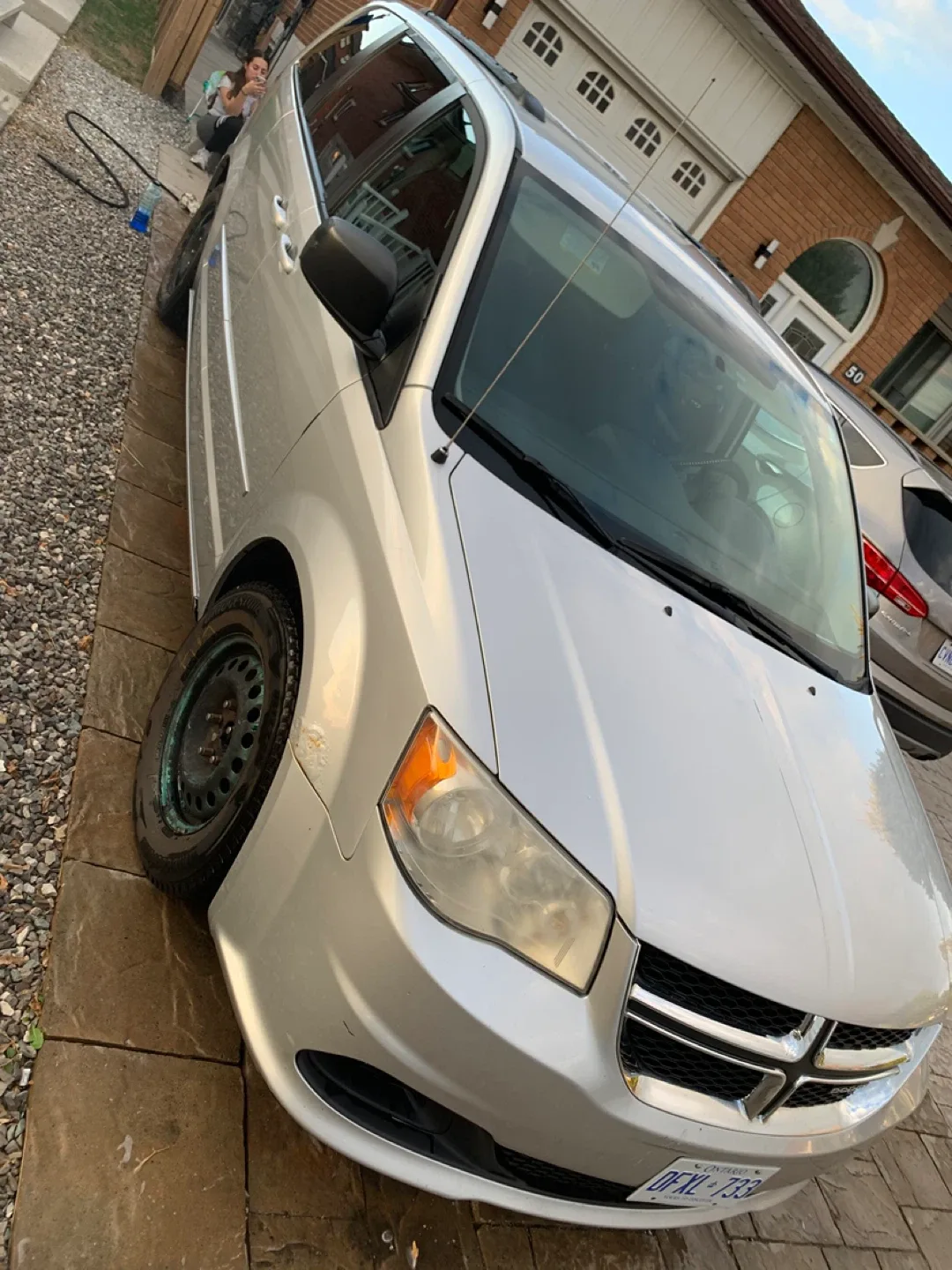 Silver Dodge Grand Caravan image indicator(4)