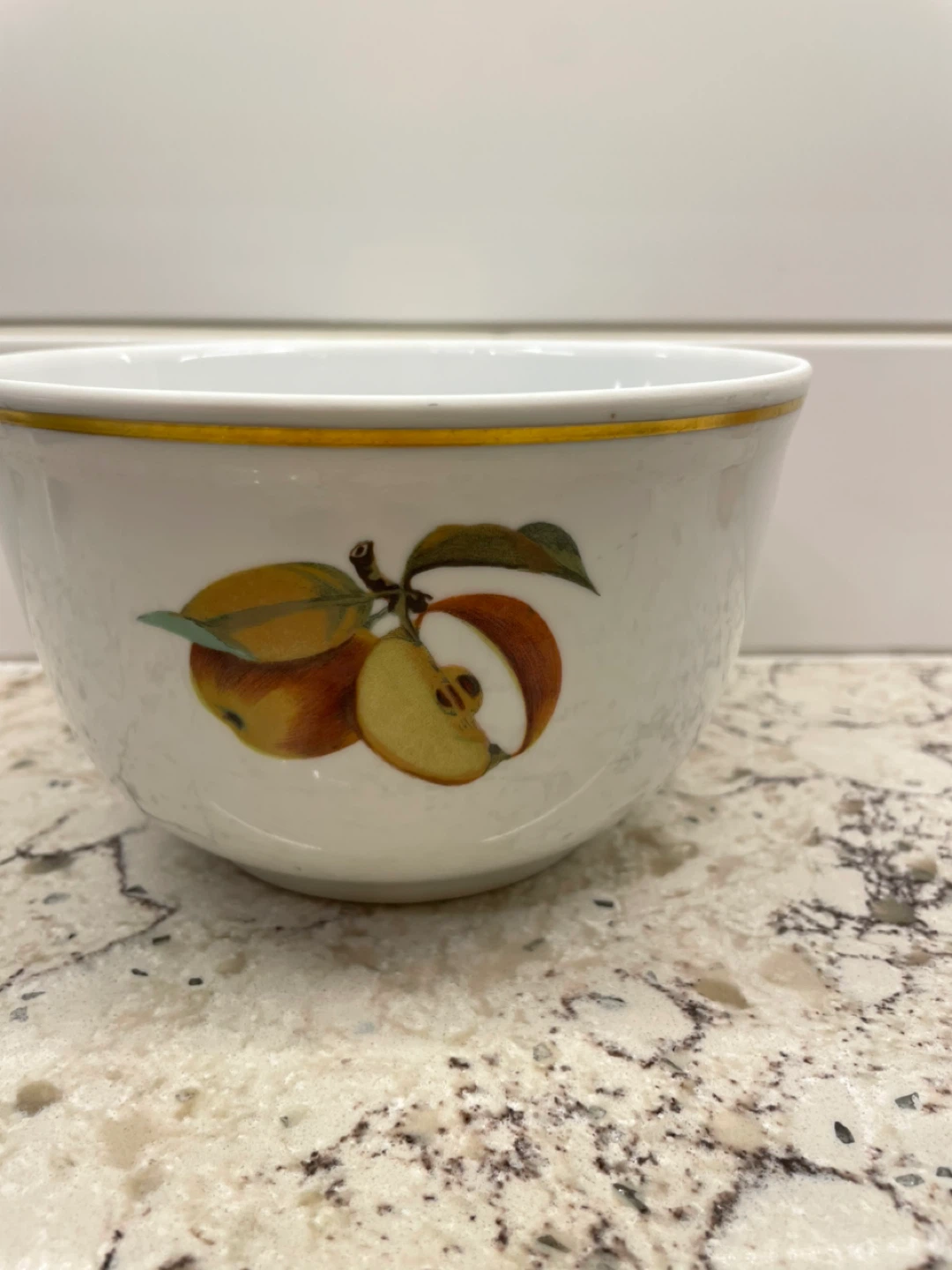 Royal Worcester Evesham Bowl - photo 4