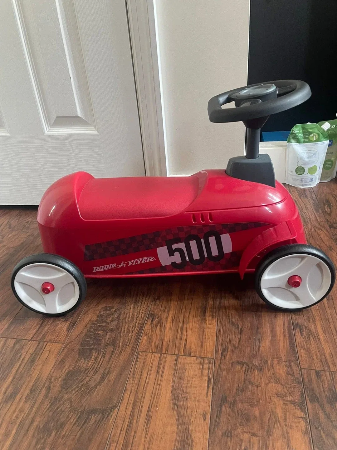 Radio Flyer 500 Red Ride-On Car with Ramp image indicator(3)