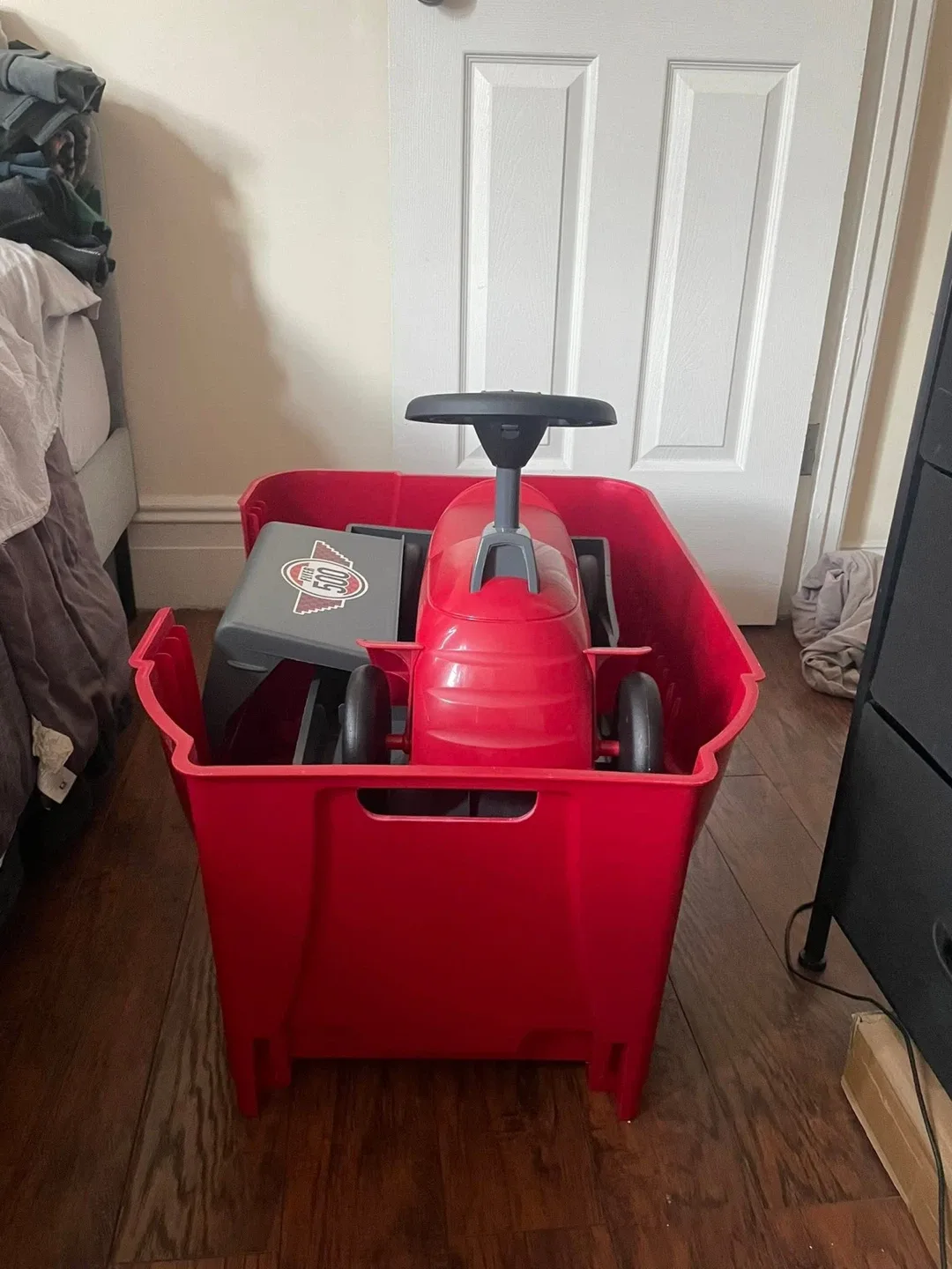 Radio Flyer 500 Red Ride-On Car with Ramp image indicator(2)