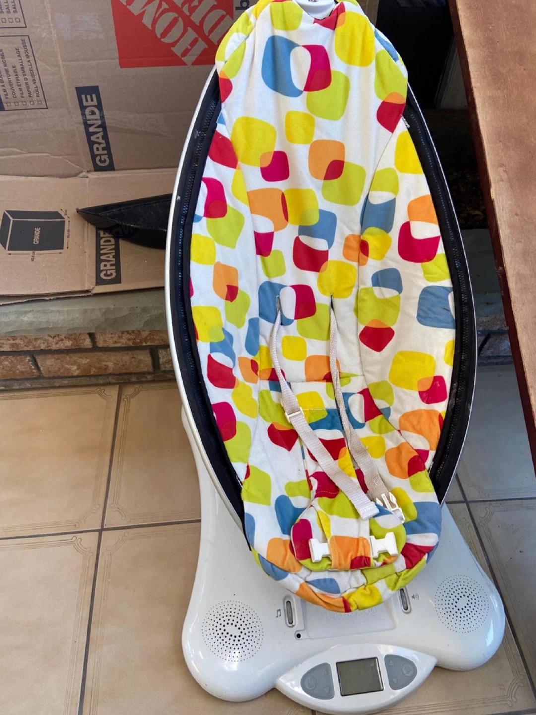 MamaRoo Baby Swing