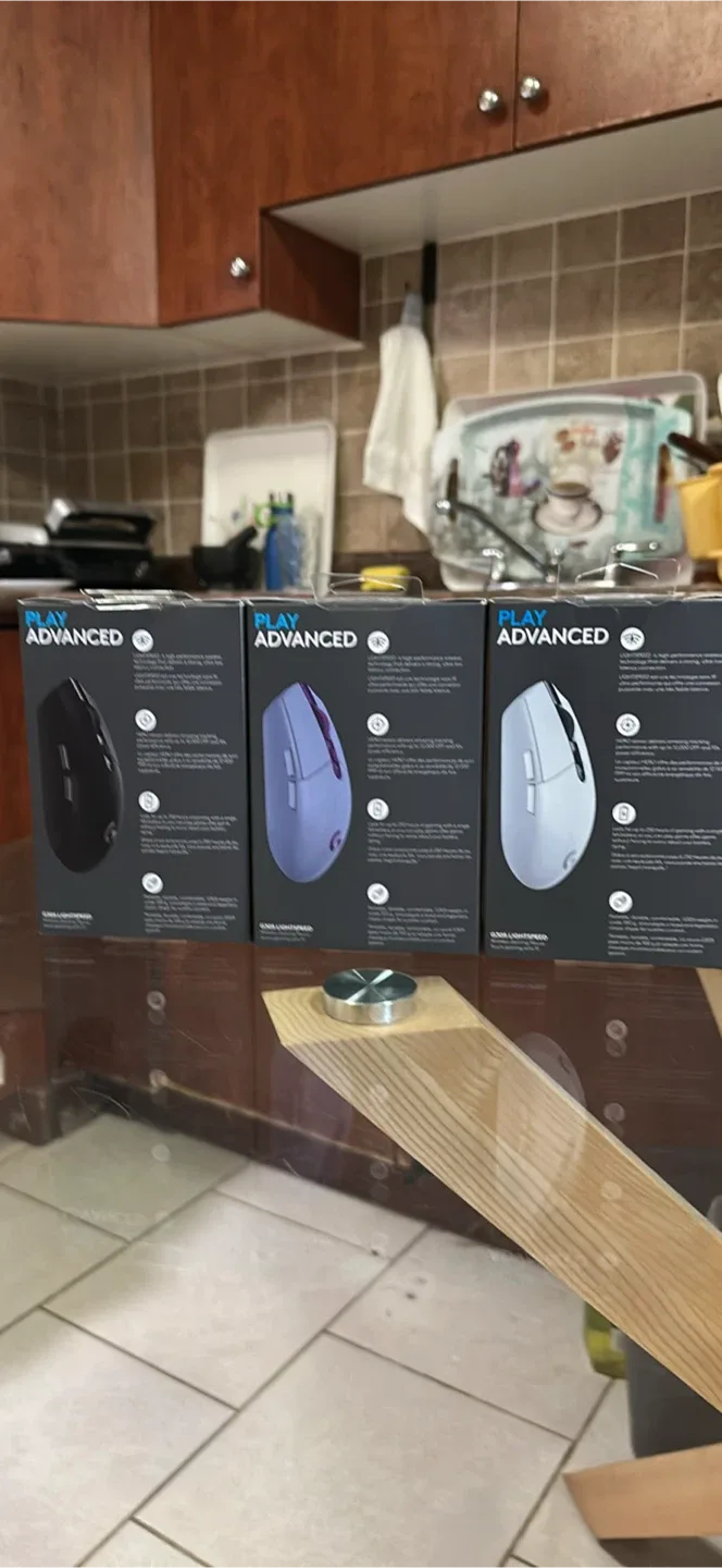 New Logitech G305 Lightspeed Wireless Mouse image indicator(3)