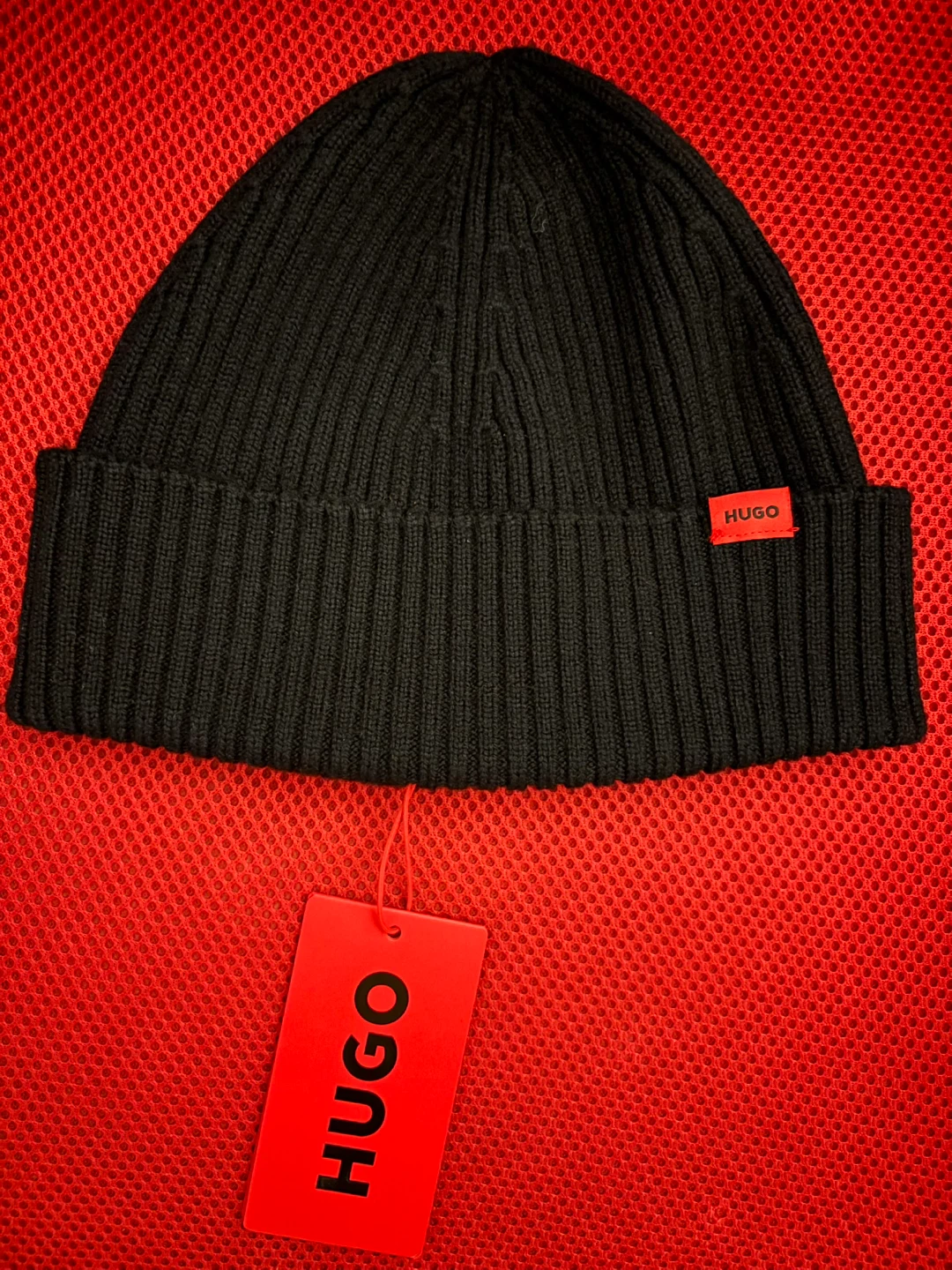 HUGO BOSS ribbed beanie