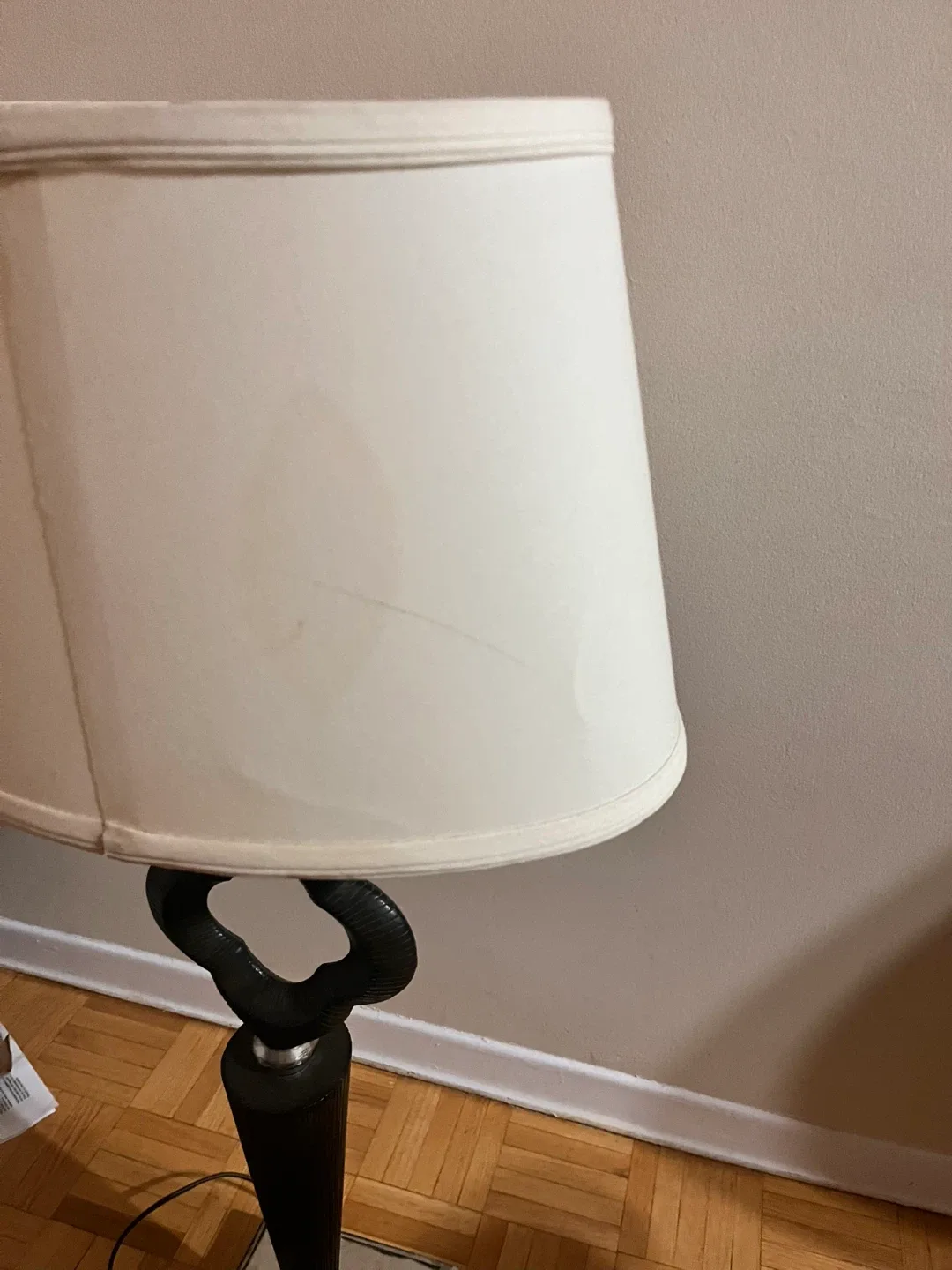 Vintage Style French Table Lamp image indicator(4)