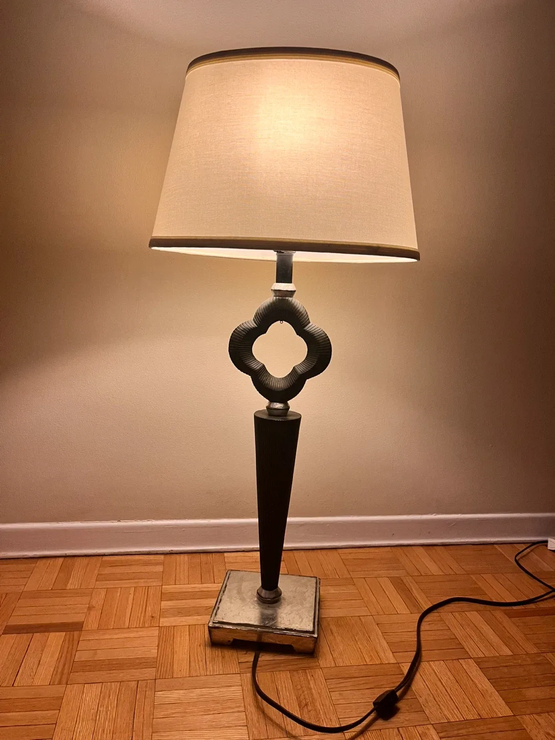 Vintage Style French Table Lamp image indicator(6)