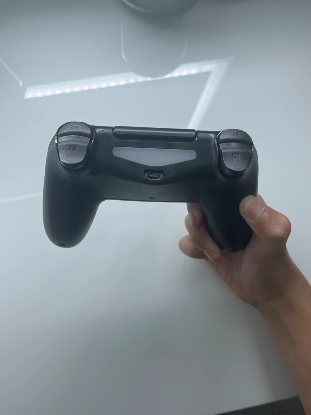 PlayStation 4 DualShock 4 Wireless Controller - Black - photo 3