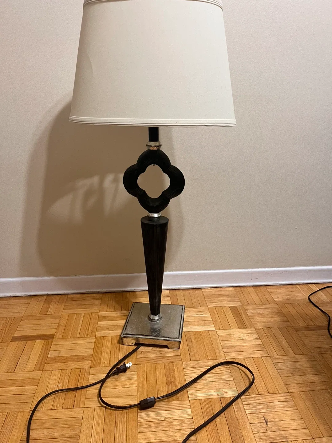 Vintage Style French Table Lamp image indicator(7)