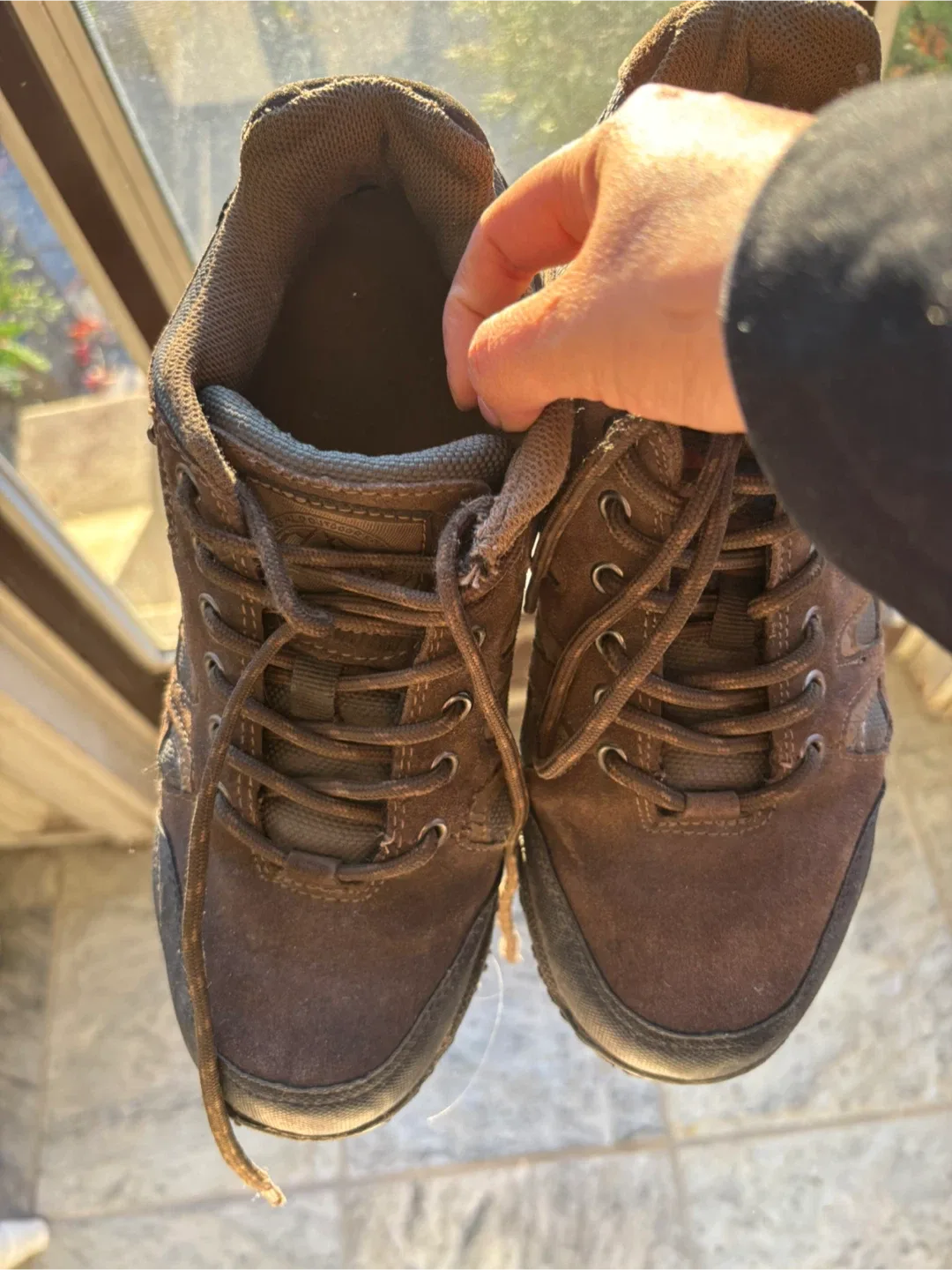 Wild Air Brown Hiking Shoes thumbnail