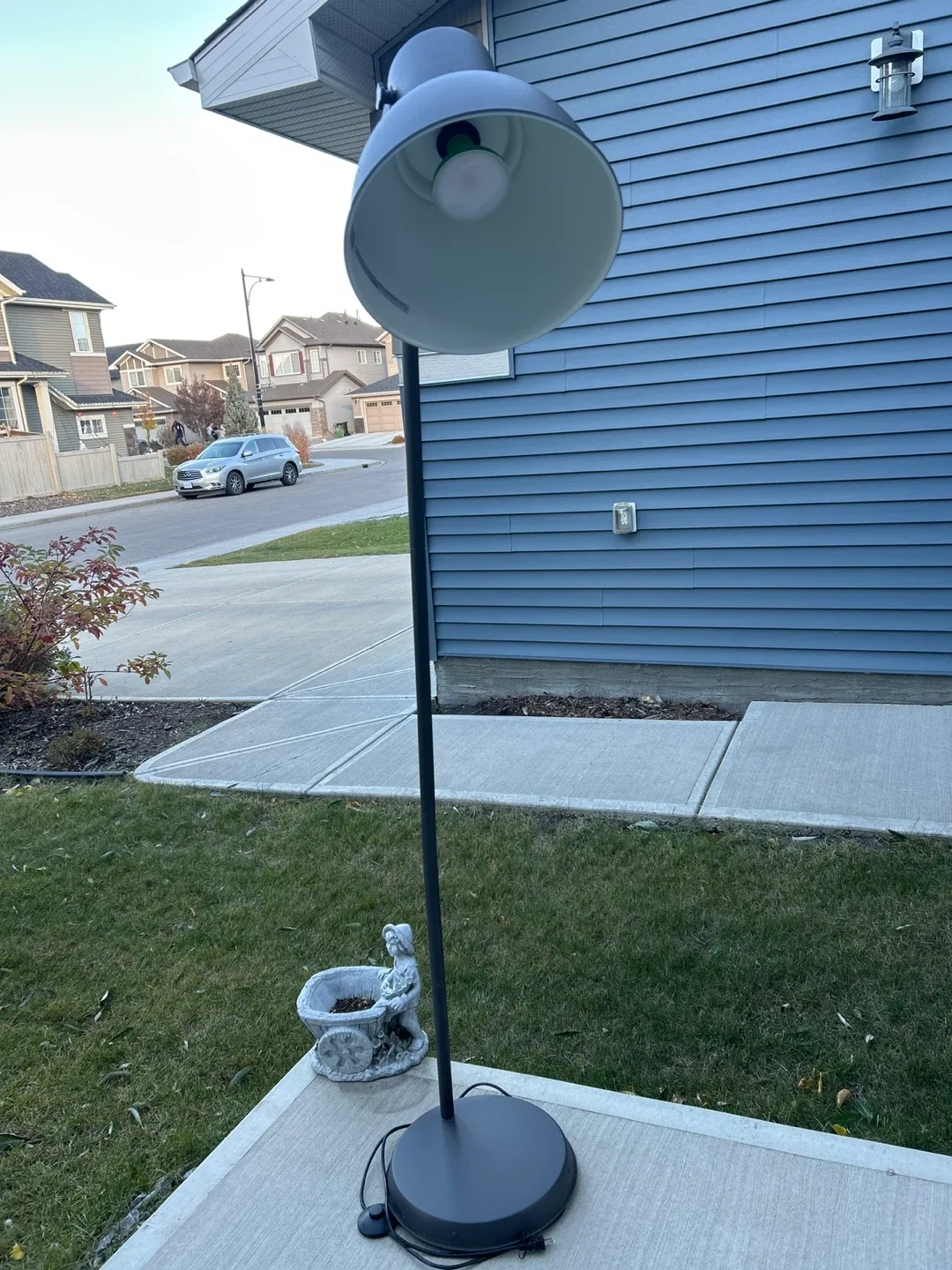 IKEA Hektar Floor Lamp - Great Condition! image indicator(2)