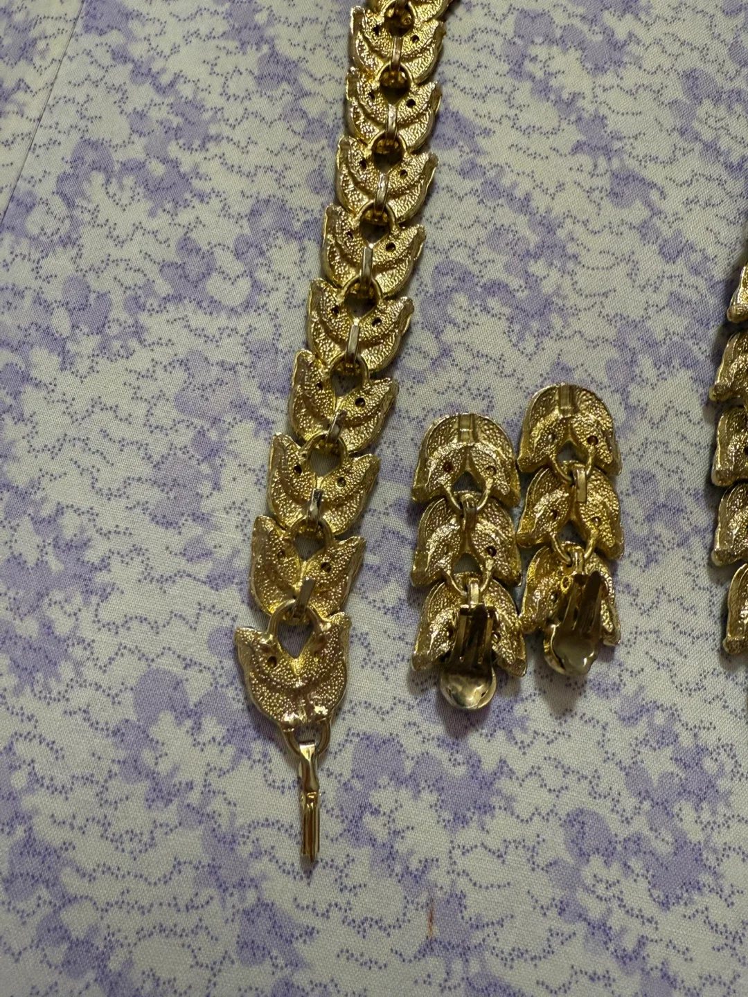 Blue & Clear Stone Bracelet and Earring Set image indicator(7)