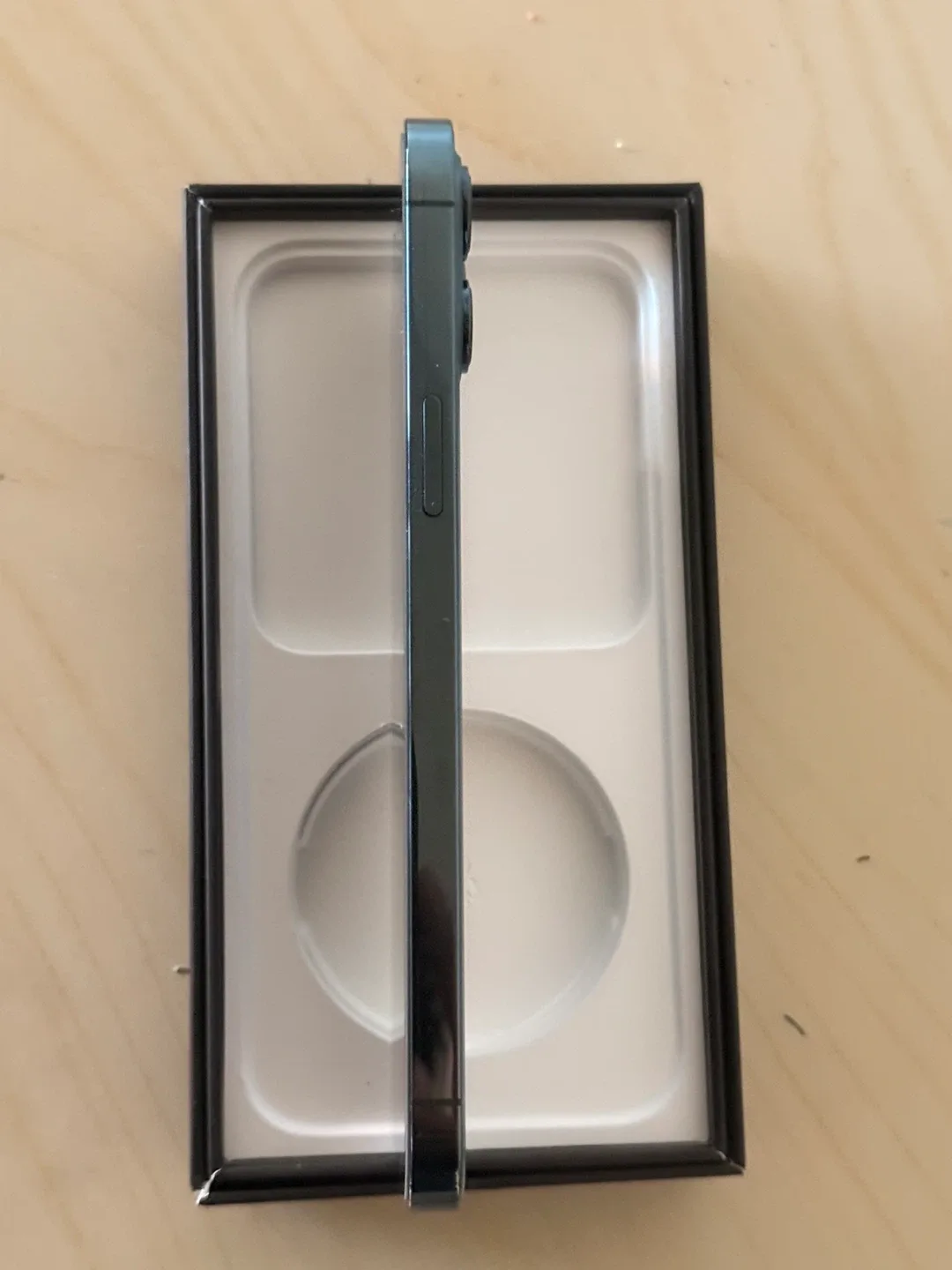 Apple iPhone 12 Pro Max 256GB - Excellent Condition! image indicator(2)