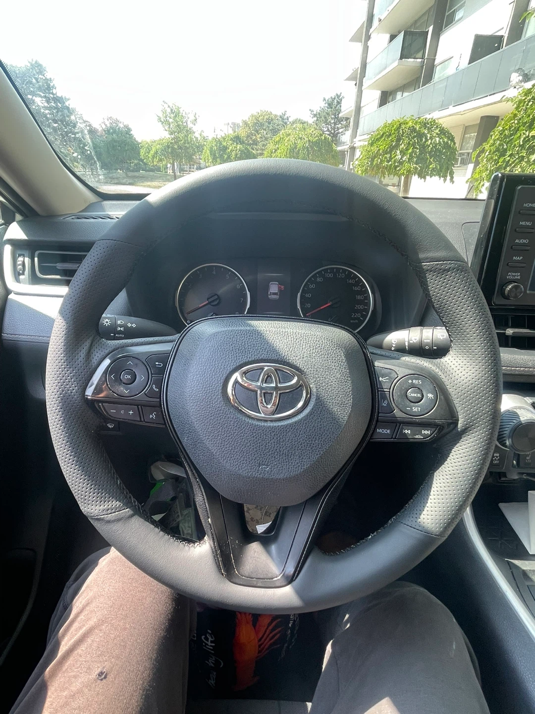 Toyota Steering Wheel - photo 2