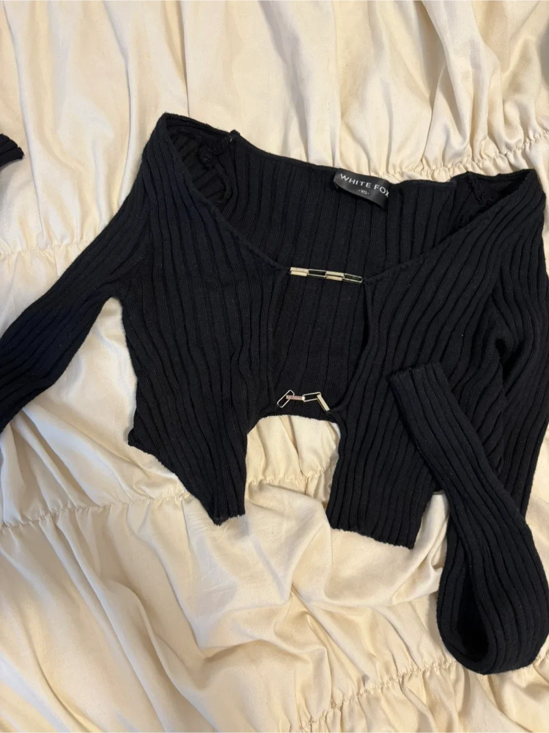 White Fox Boutique XS Black top thumbnail