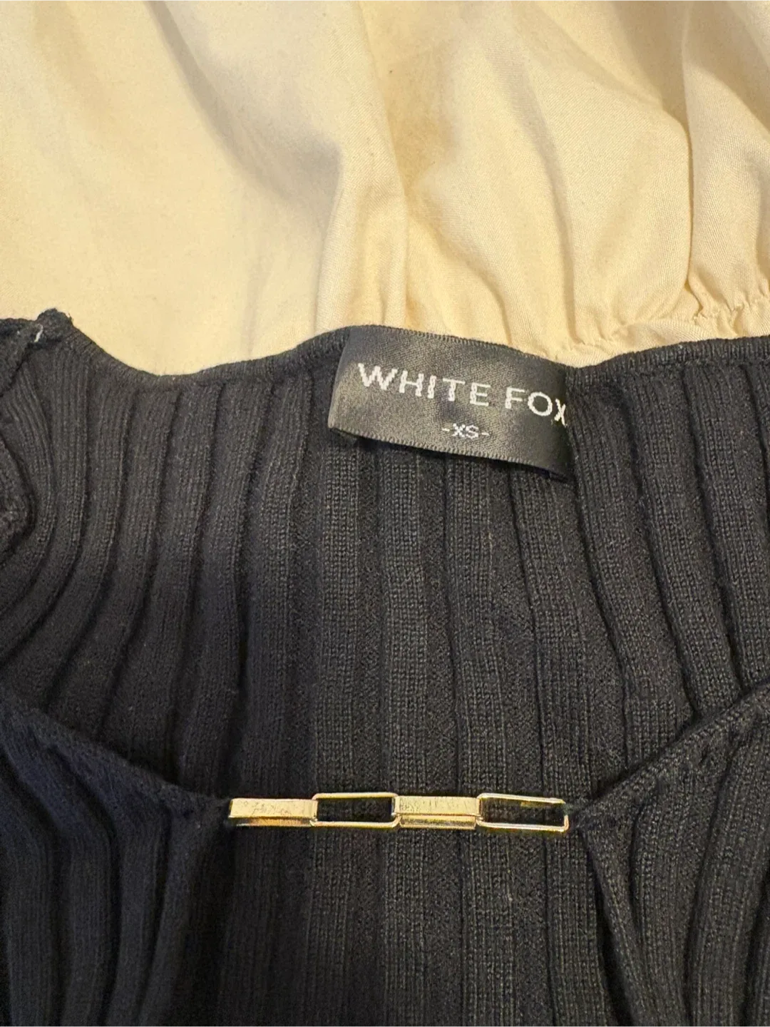 White Fox Boutique XS Black top image indicator(2)