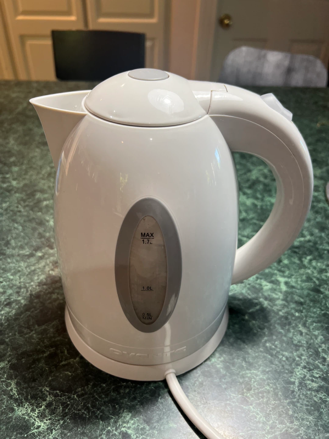 Ovente Electric Kettle - White