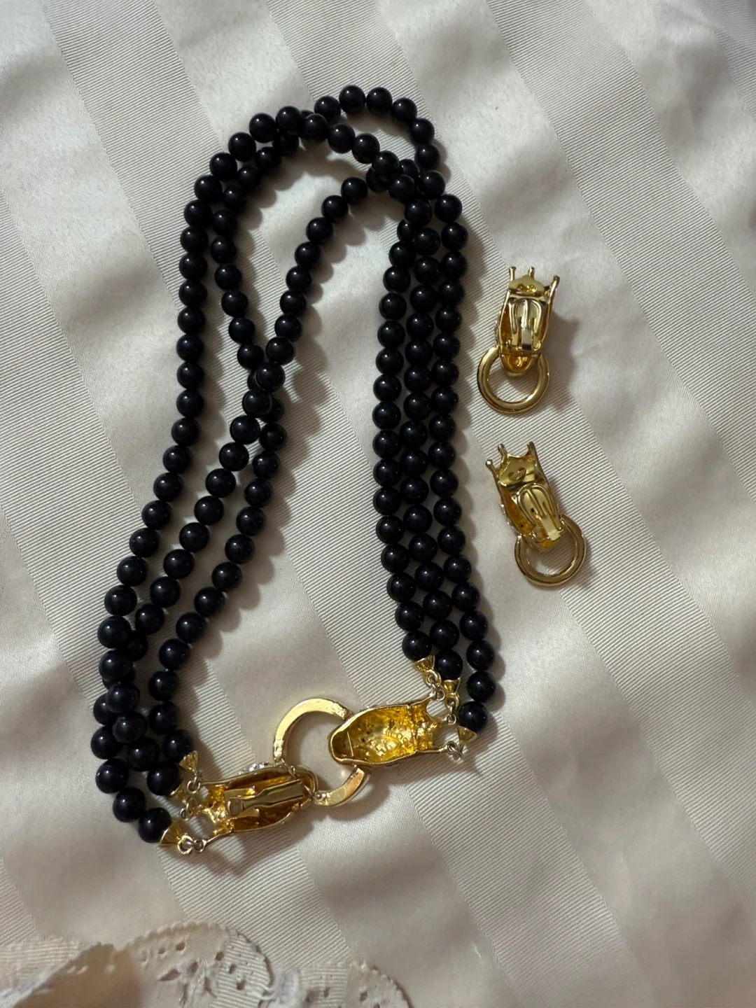 Black Beaded Necklace & Earrings Set image indicator(3)