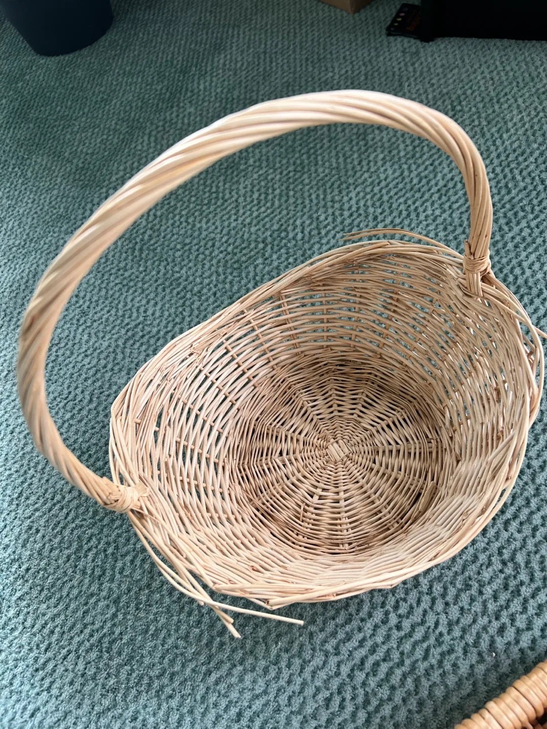 Wicker Baskets image indicator(3)