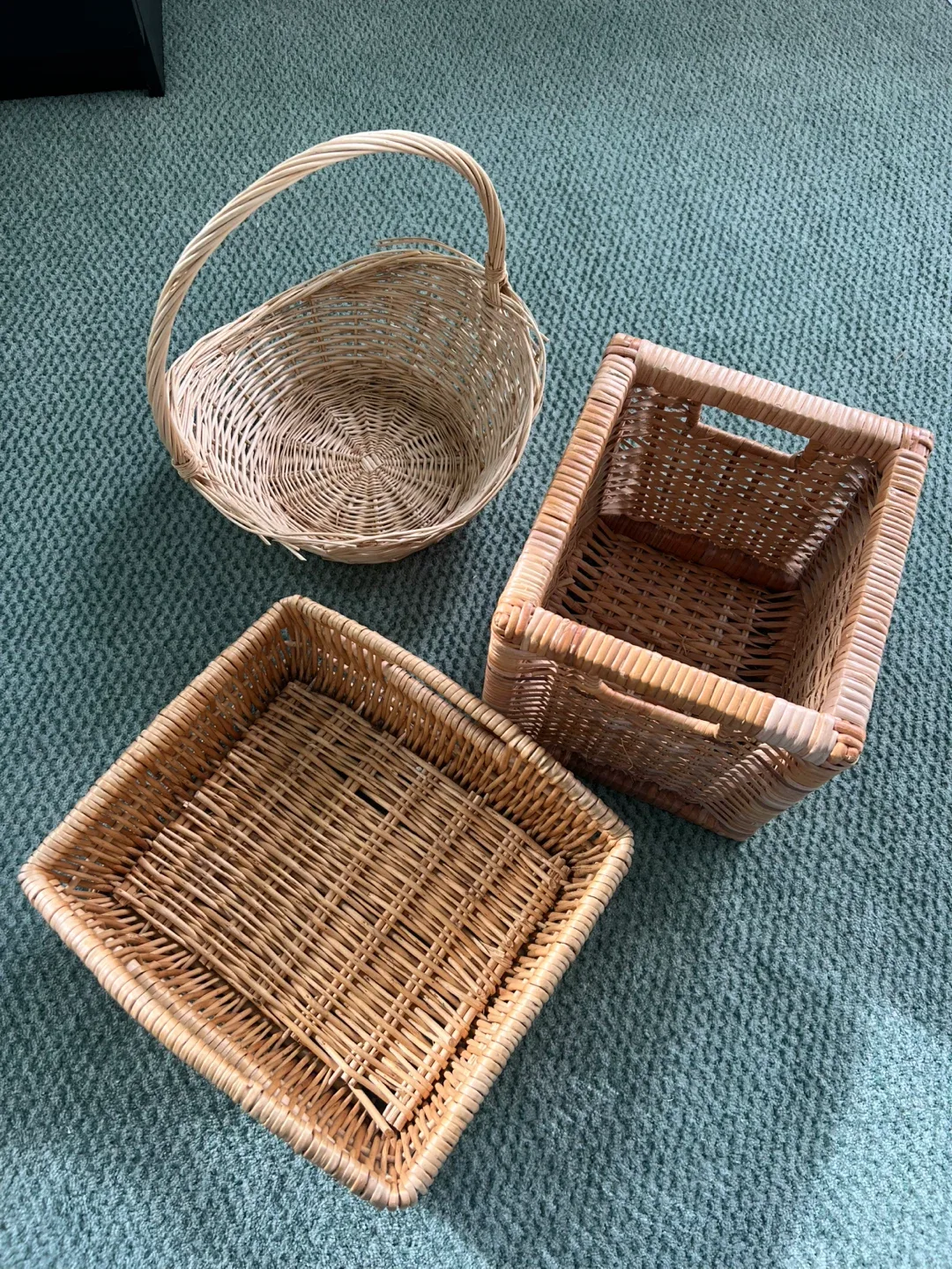Wicker Baskets image indicator(2)