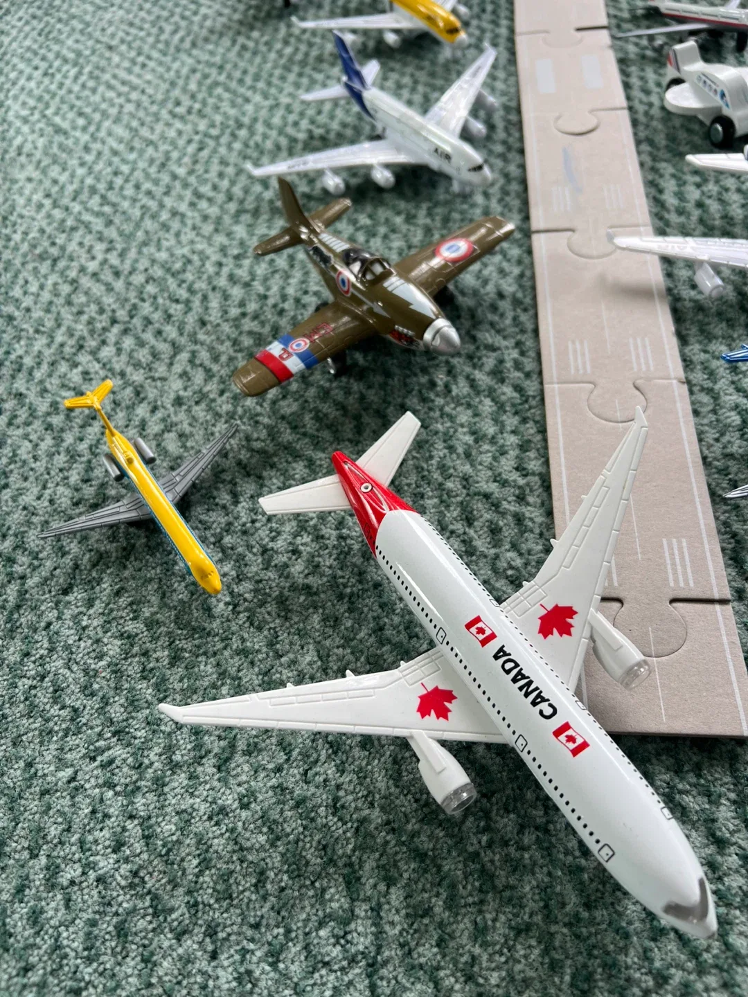 Toy Airplane Collection image indicator(5)