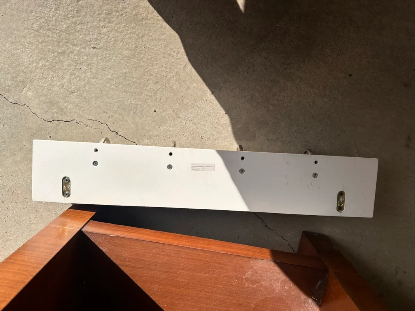 White Wall Mounted Coat Rack image indicator(2)