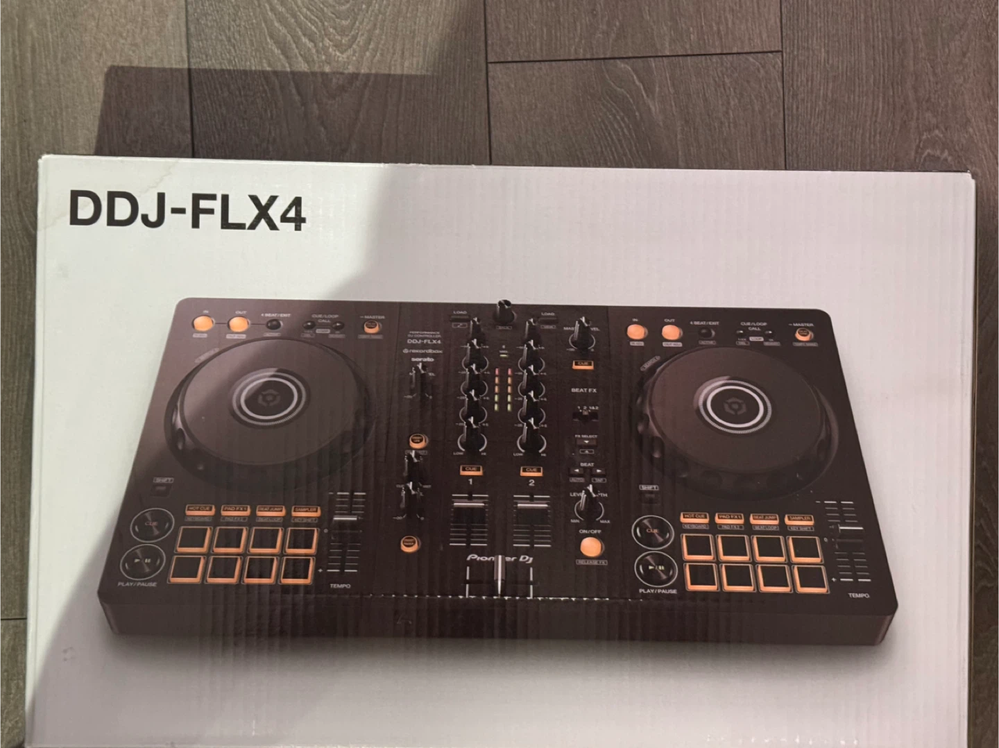 Pioneer DJ DDJ-FLX4 DJ Controller - Like New! - photo 3