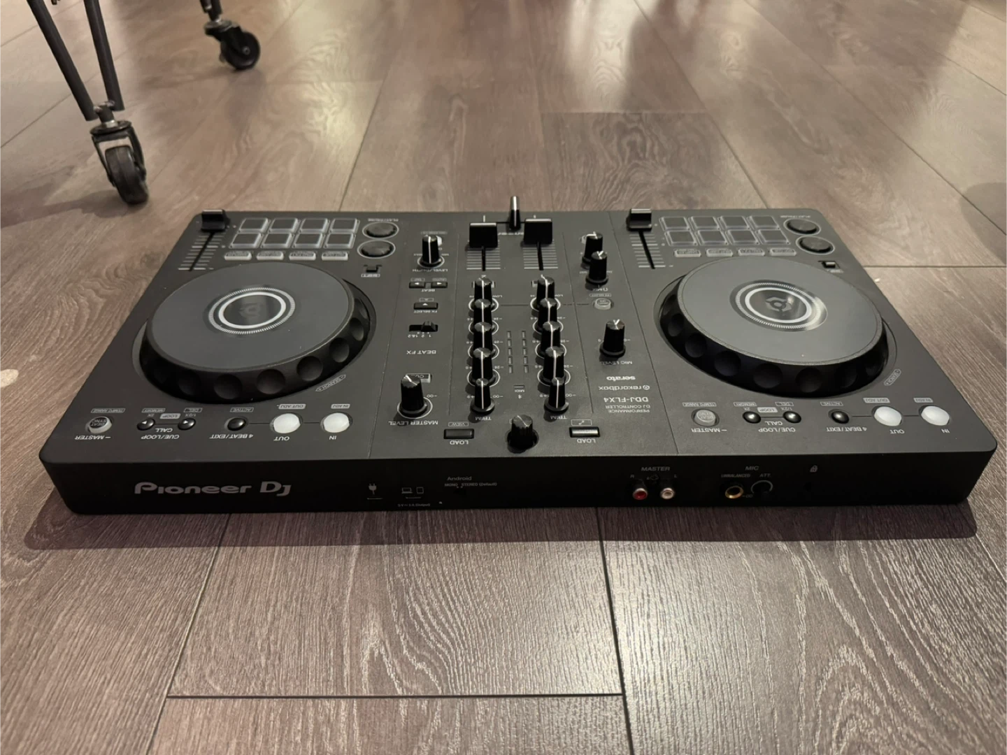 Pioneer DJ DDJ-FLX4 DJ Controller - Like New! - photo 2