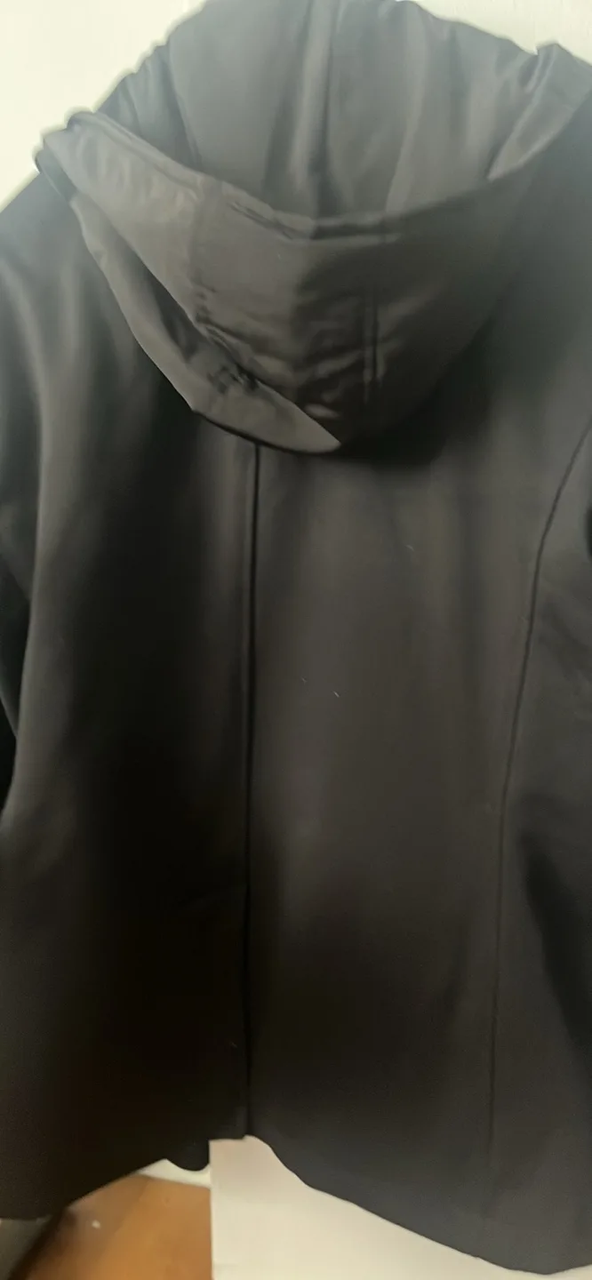 Zara Black Hooded Jacket - Size M image indicator(3)