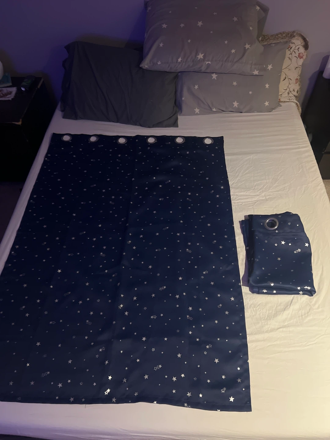 Set of 2 black out star curtains