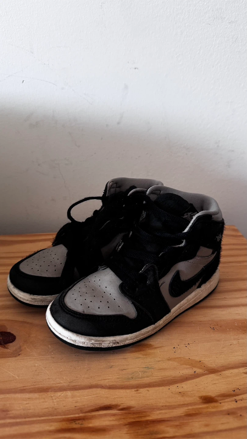 Jordan 1 Retro Little Kids Size 9C