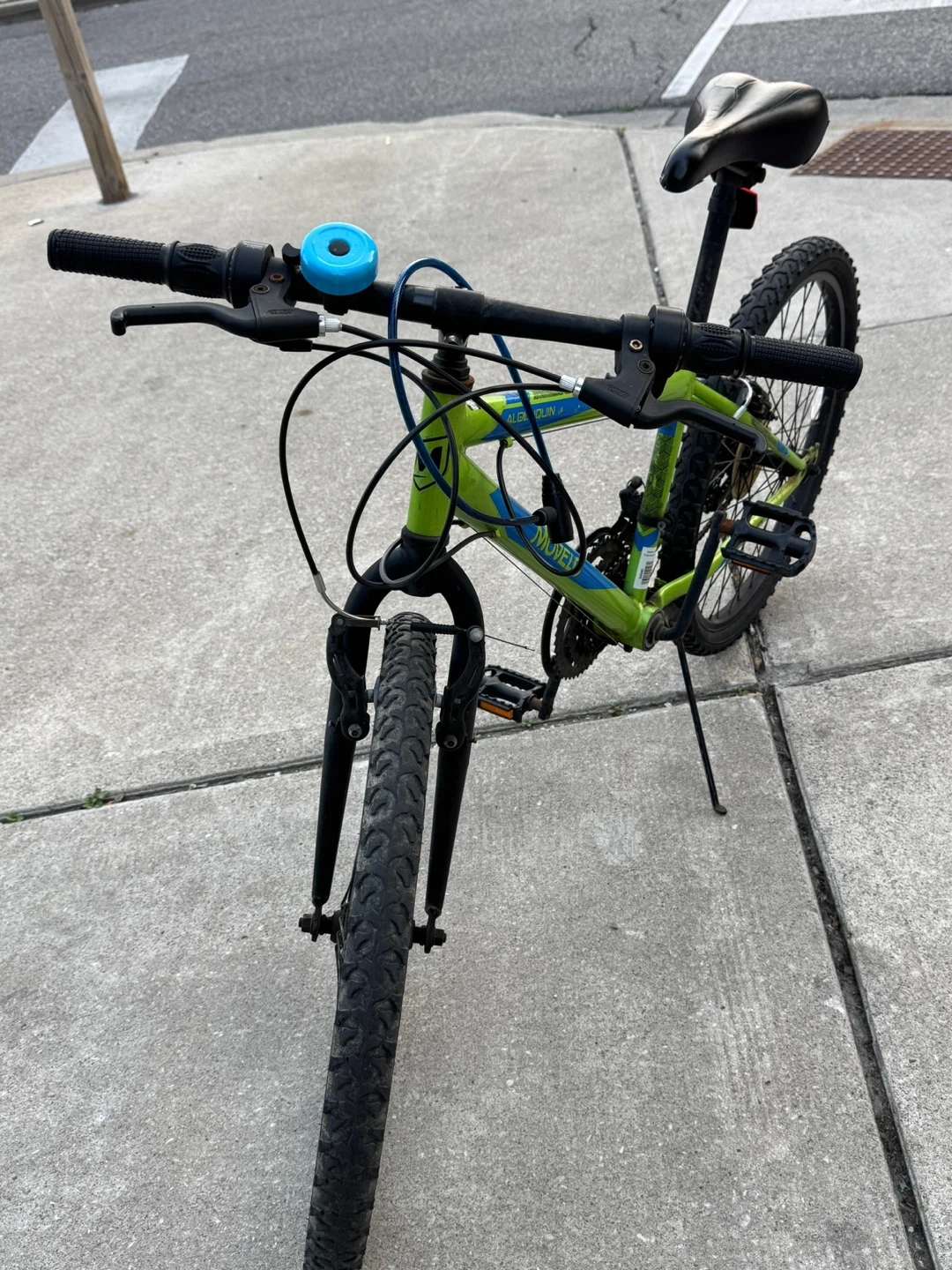 Movelō Mountain Bike - Green & Black