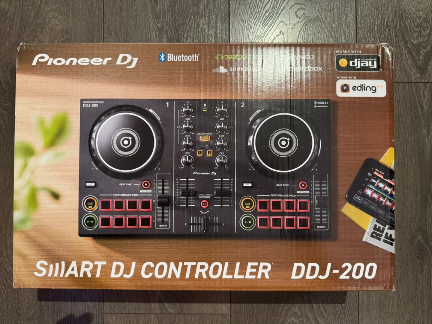 Pioneer DJ DDJ-200 Smart DJ Controller - photo 2