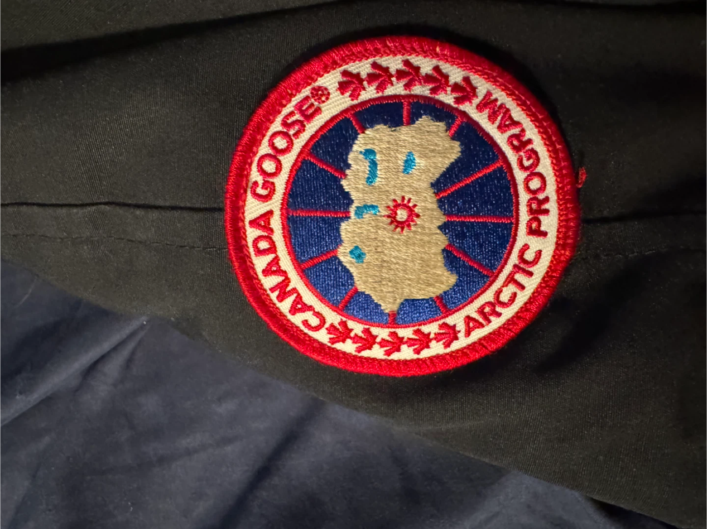 Canada Goose Bomber Jacket - Size S/P - photo 3