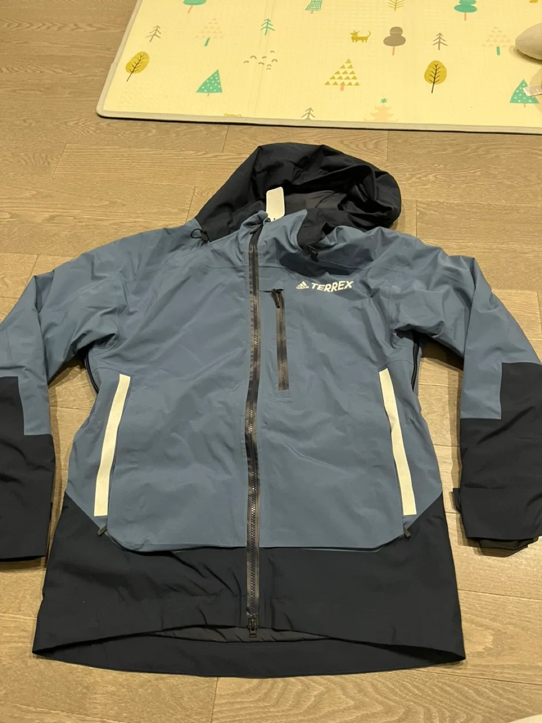 Adidas Terrex Rain.Rdy Jacket - Size M thumbnail