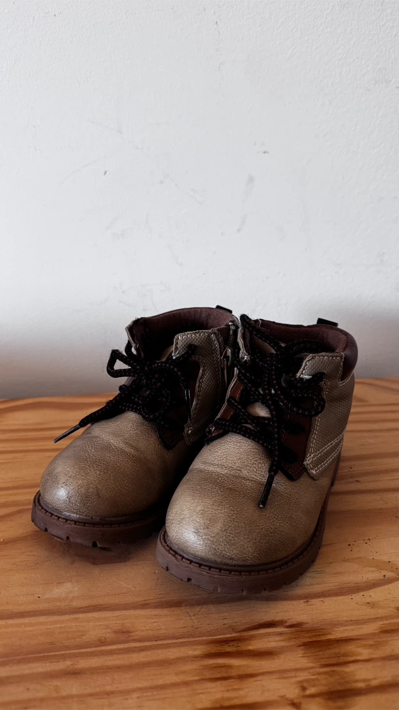 Carter's Size 9 Toddler Boots - photo 5