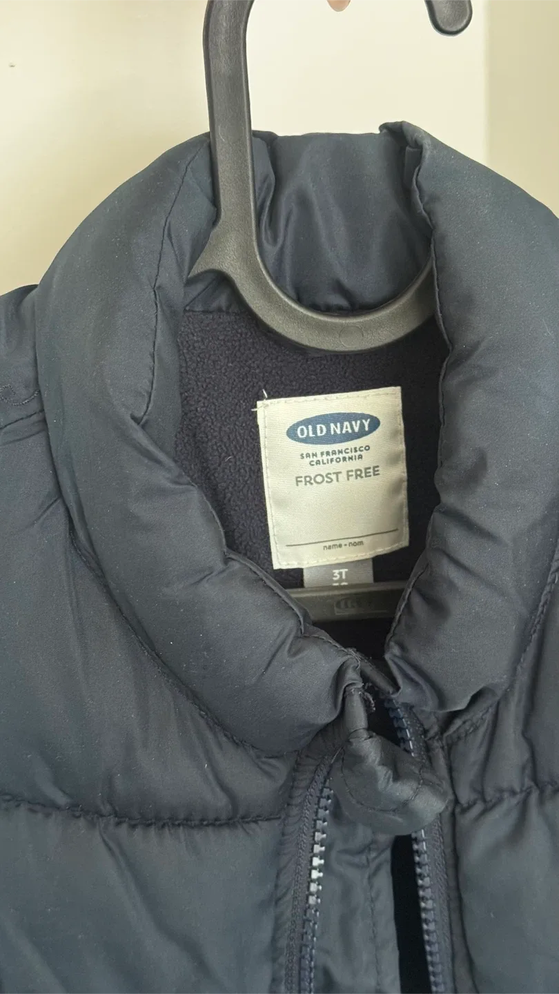 Old Navy Frost Free Toddler Puffer Vest - 3T image indicator(4)
